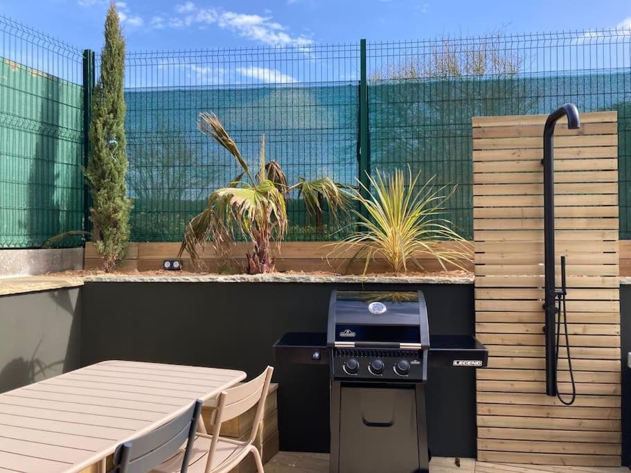 Douceur De Vivre En Bord De Mer - Jacuzzi Et Cheminee 圣库仑 外观 照片