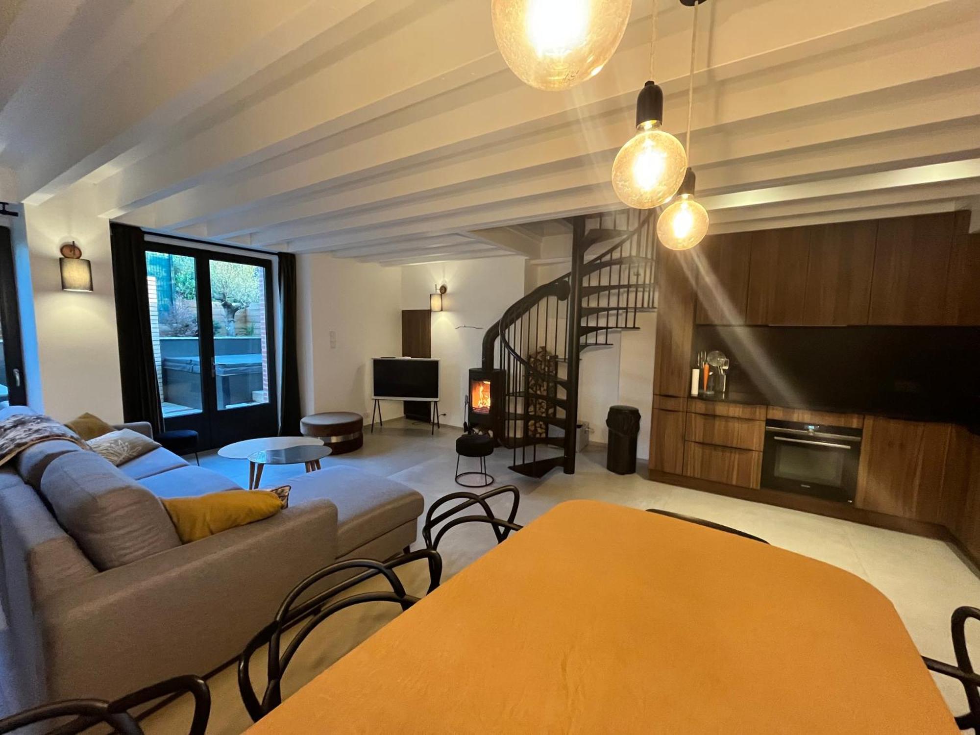 Douceur De Vivre En Bord De Mer - Jacuzzi Et Cheminee 圣库仑 外观 照片